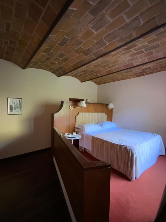 Hotel Gattapone Сполето Екстер'єр фото